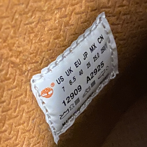 Timberland Boots - Picture 6 of 6